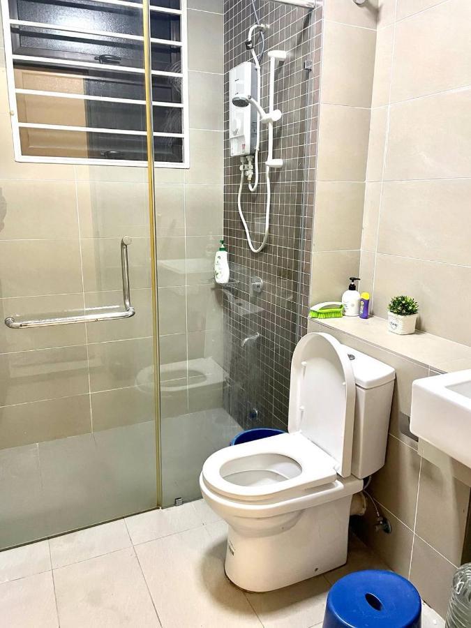 Homestay 3Br Near Setia Alam Шах-Алам Екстер'єр фото